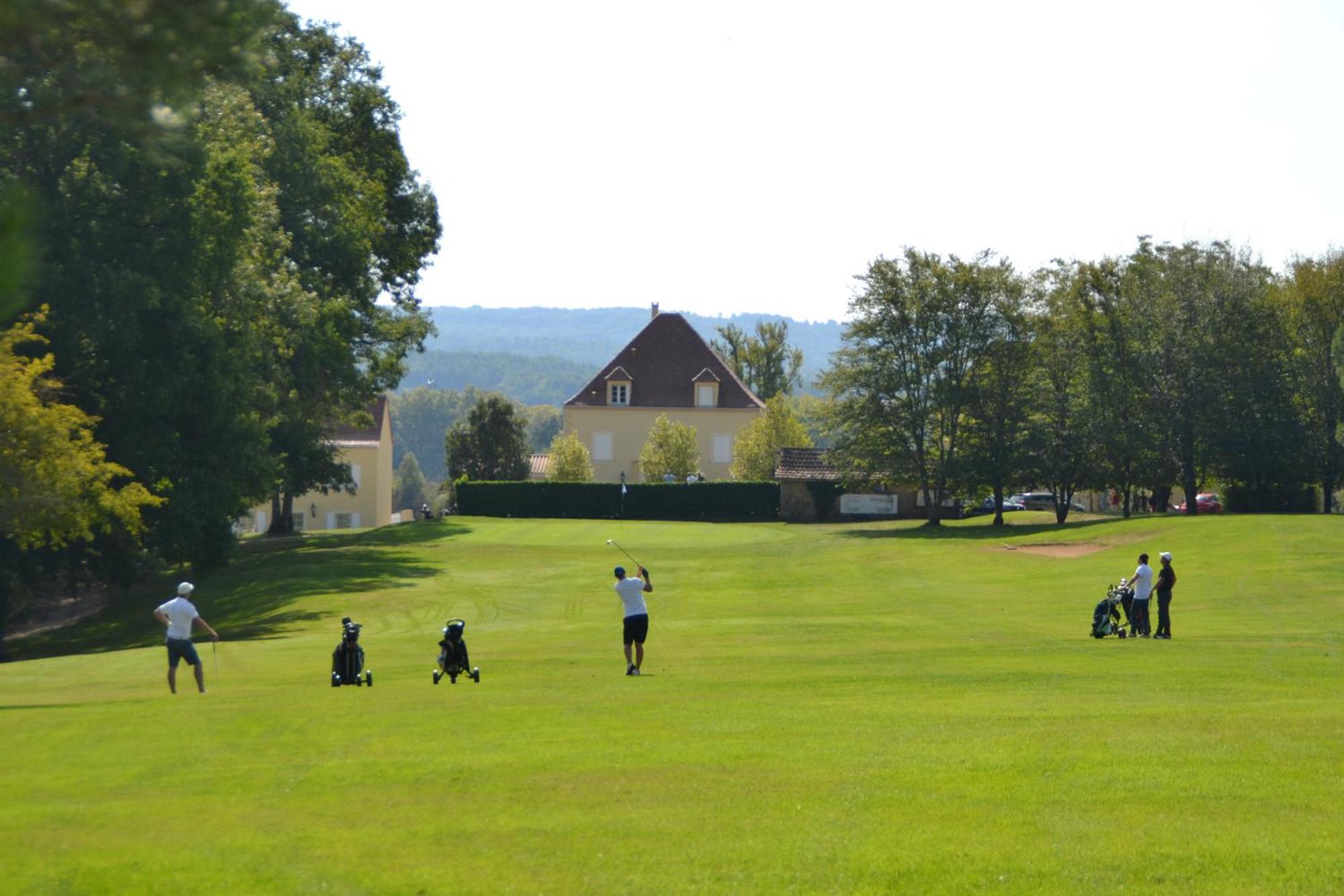 Château Les Merles et ses Villas Mouleydier Exterior foto