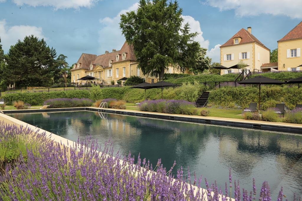 Château Les Merles et ses Villas Mouleydier Exterior foto