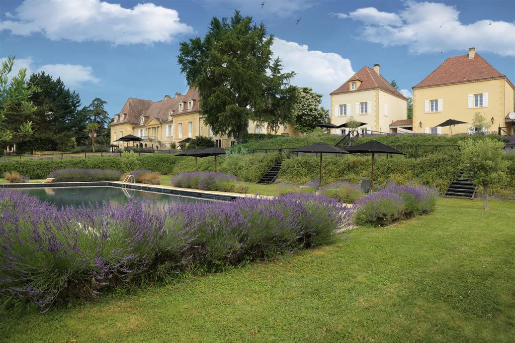 Château Les Merles et ses Villas Mouleydier Exterior foto